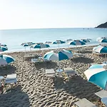 Limone Hotel Castiadas