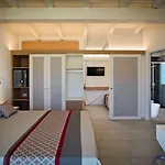 Limone Hotel
