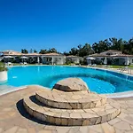 Hotel Limone 4*