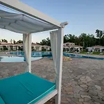 Limone Hotel