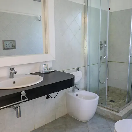 Limone 4* Кастиадас
