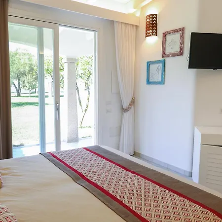 Limone Hotel 4*
