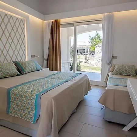Hotel Limone 4*