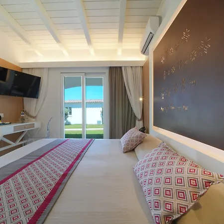 Limone Hotel 4*