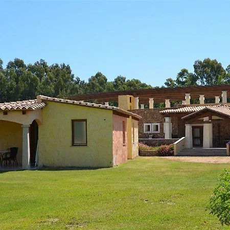 Limone Hotel Castiadas