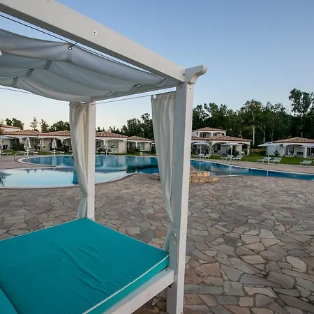 Limone Hotel
